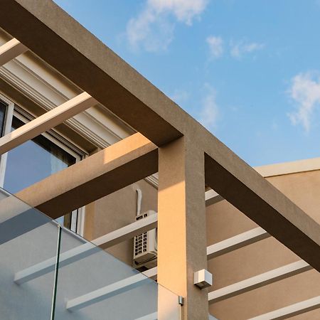 Melena Premium Suites Roda  Dış mekan fotoğraf