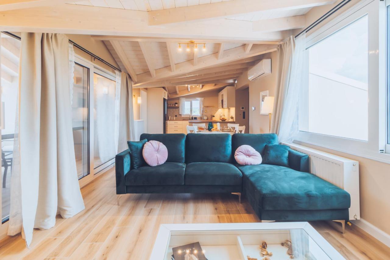 Melena Premium Suites Roda  Dış mekan fotoğraf