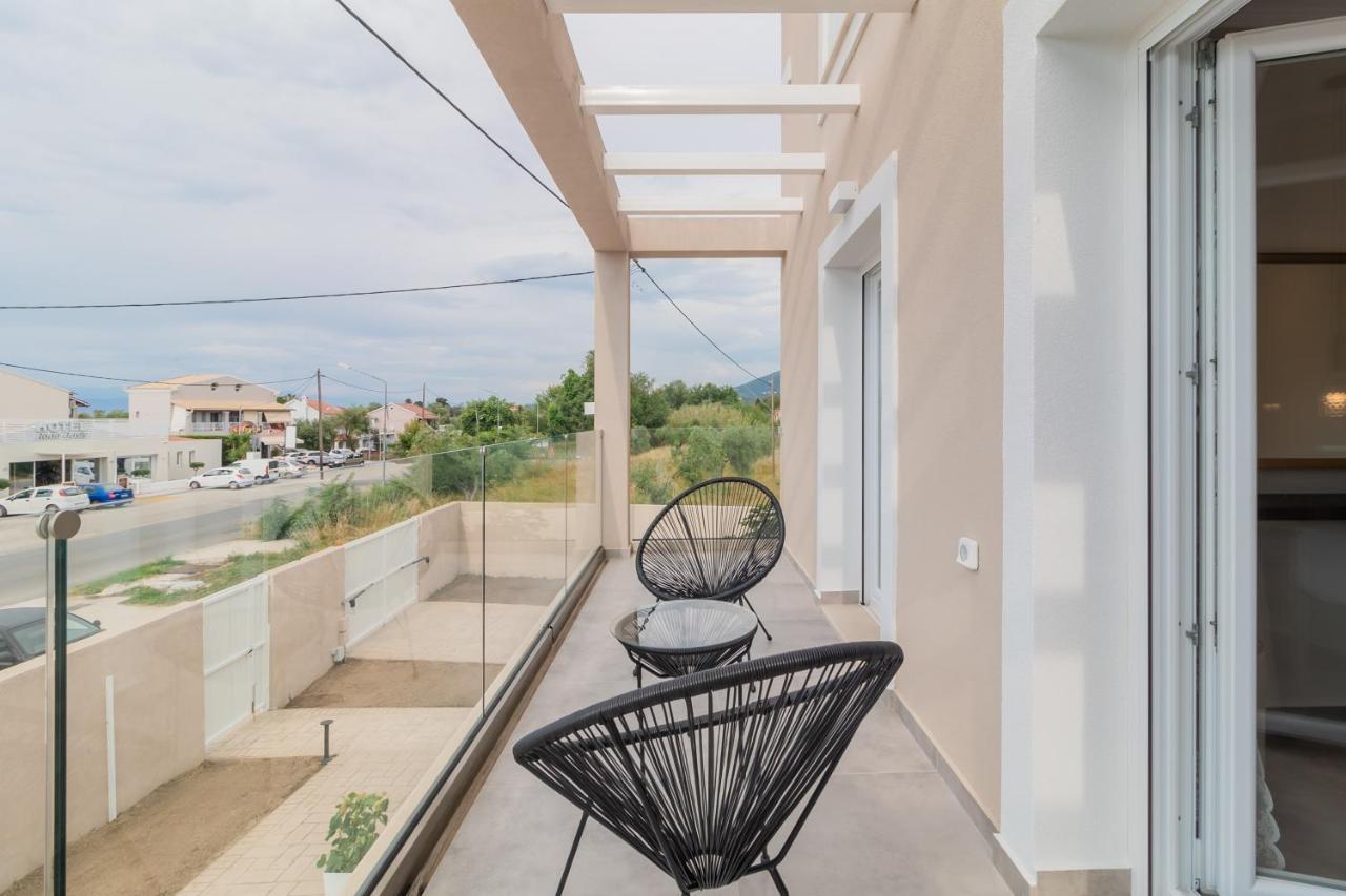 Melena Premium Suites Roda  Dış mekan fotoğraf