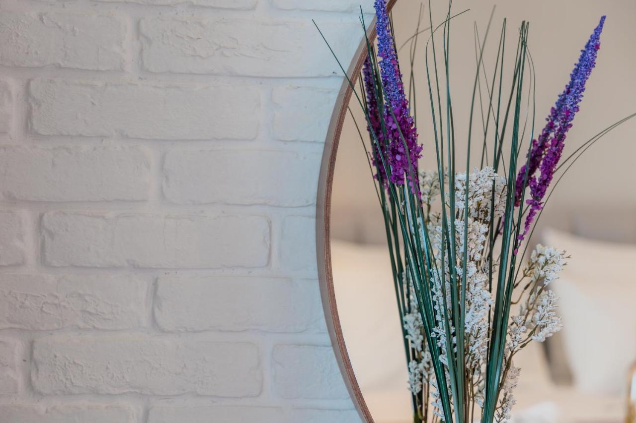 Melena Premium Suites Roda  Dış mekan fotoğraf