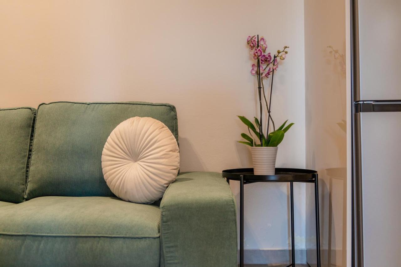 Melena Premium Suites Roda  Dış mekan fotoğraf
